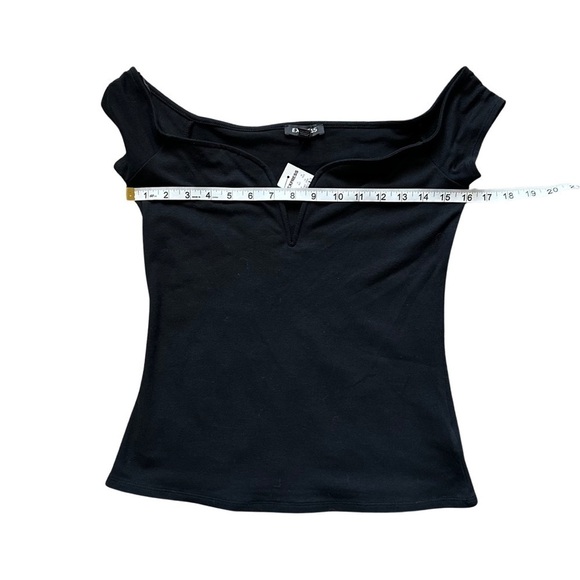 EXPRESS Off-Shoulder Top PETITE - Picture 7 of 11